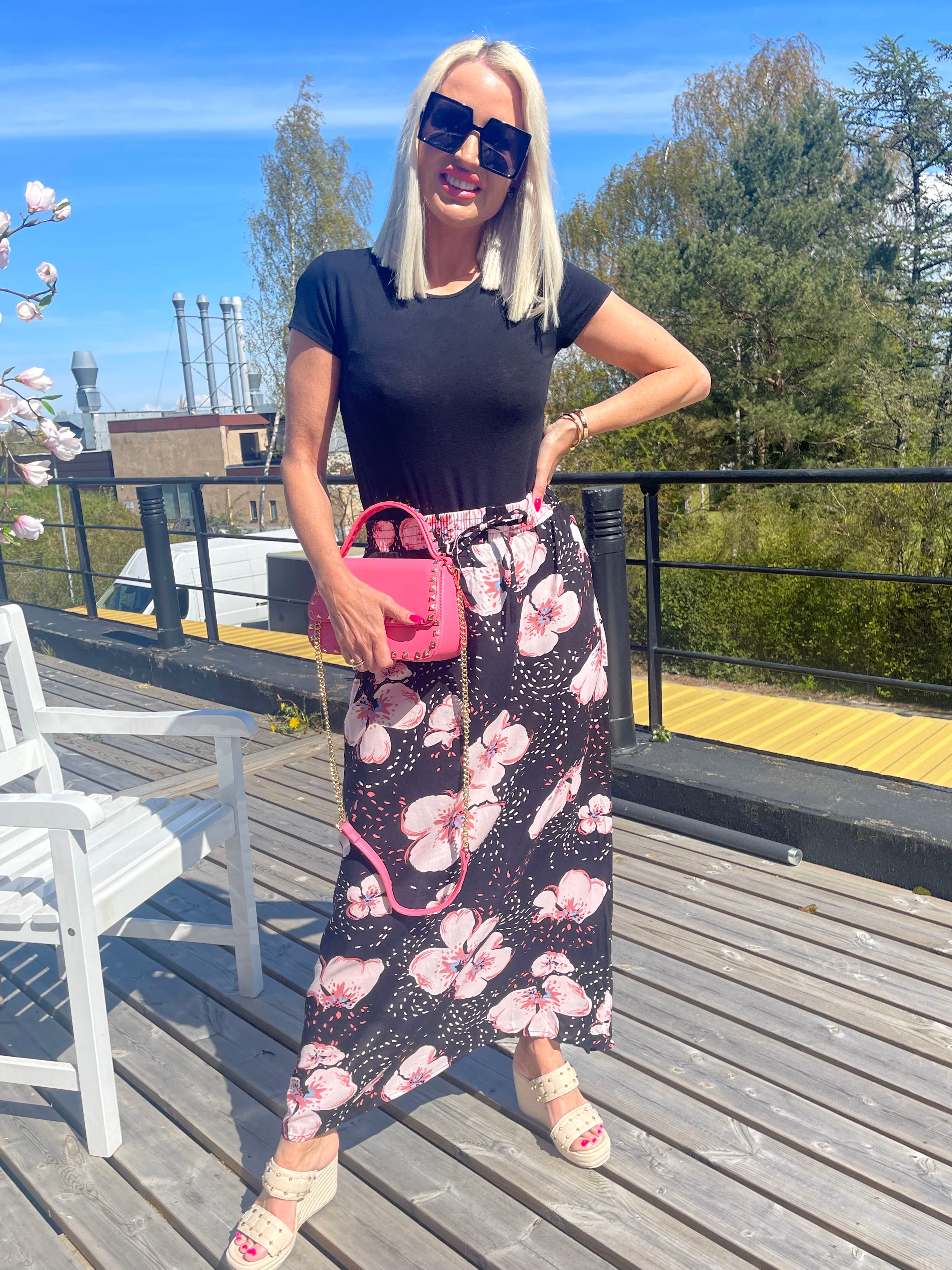 Kamilla - Lang nederdel med blomster